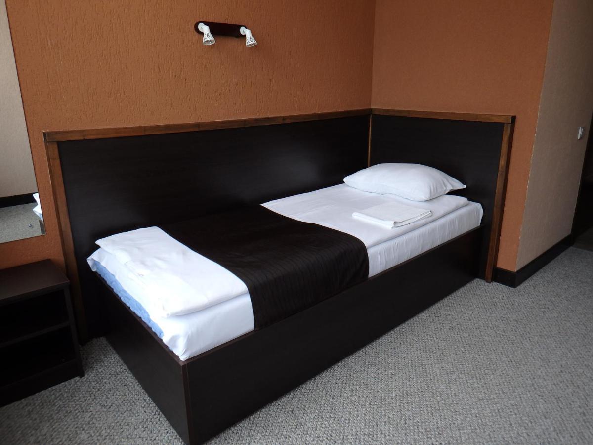 Hotel Sveciu Namai- Kazlu Ruda Zimmer foto